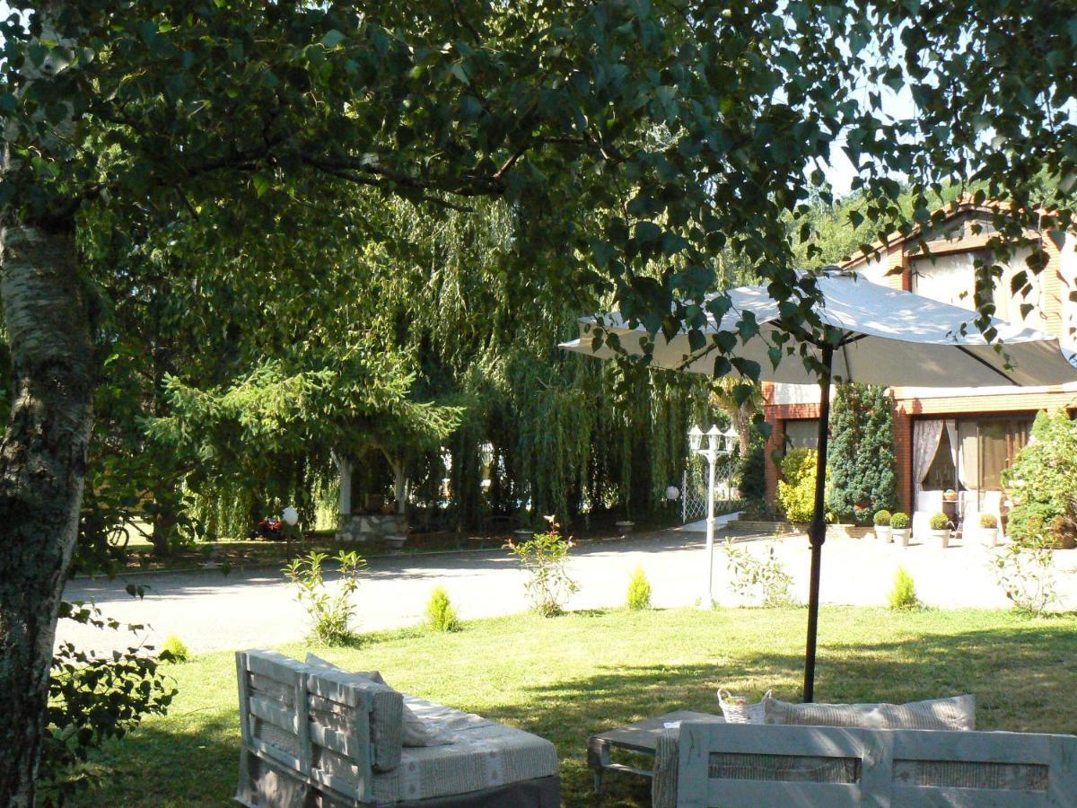 Bed and Breakfast La Caldamente Rieux-de-Pelleport Exteriér fotografie